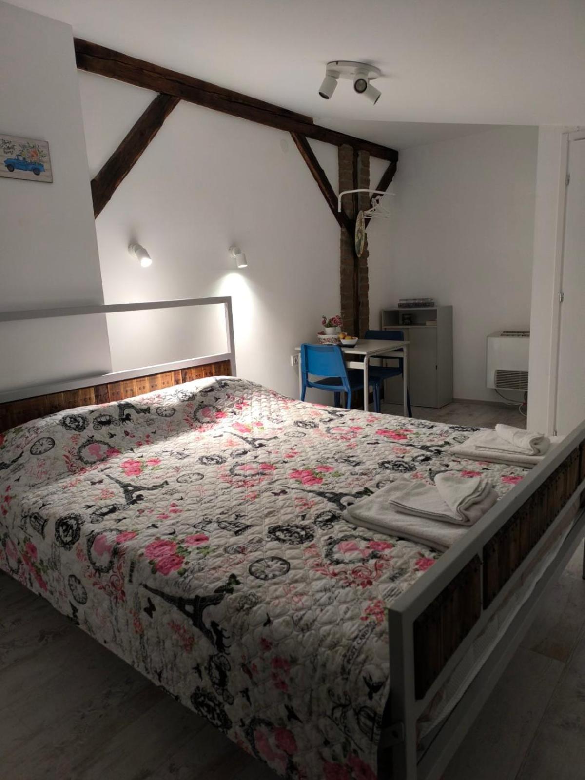 Apartment By The River Ni المظهر الخارجي الصورة