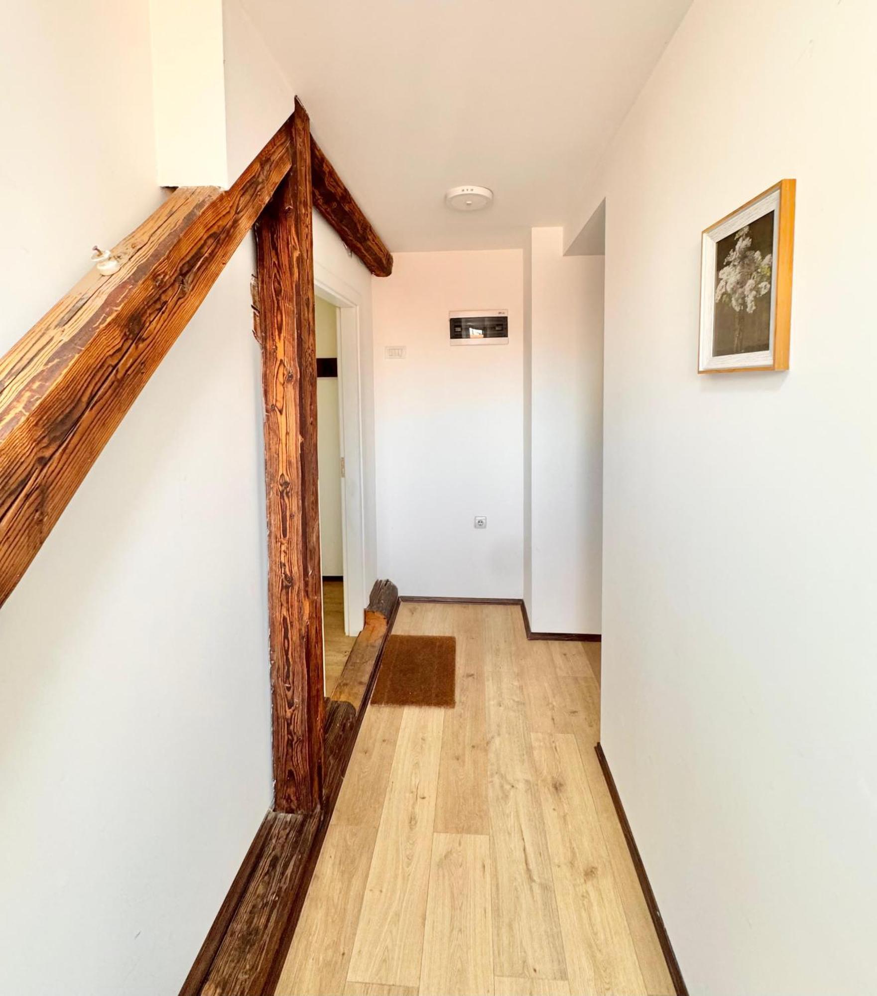 Apartment By The River Ni المظهر الخارجي الصورة
